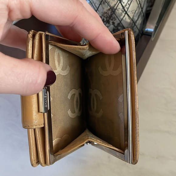 Chanel Quilted Black Tan Vintage Wallet As Is CC Authentic - Picture 7 of 17